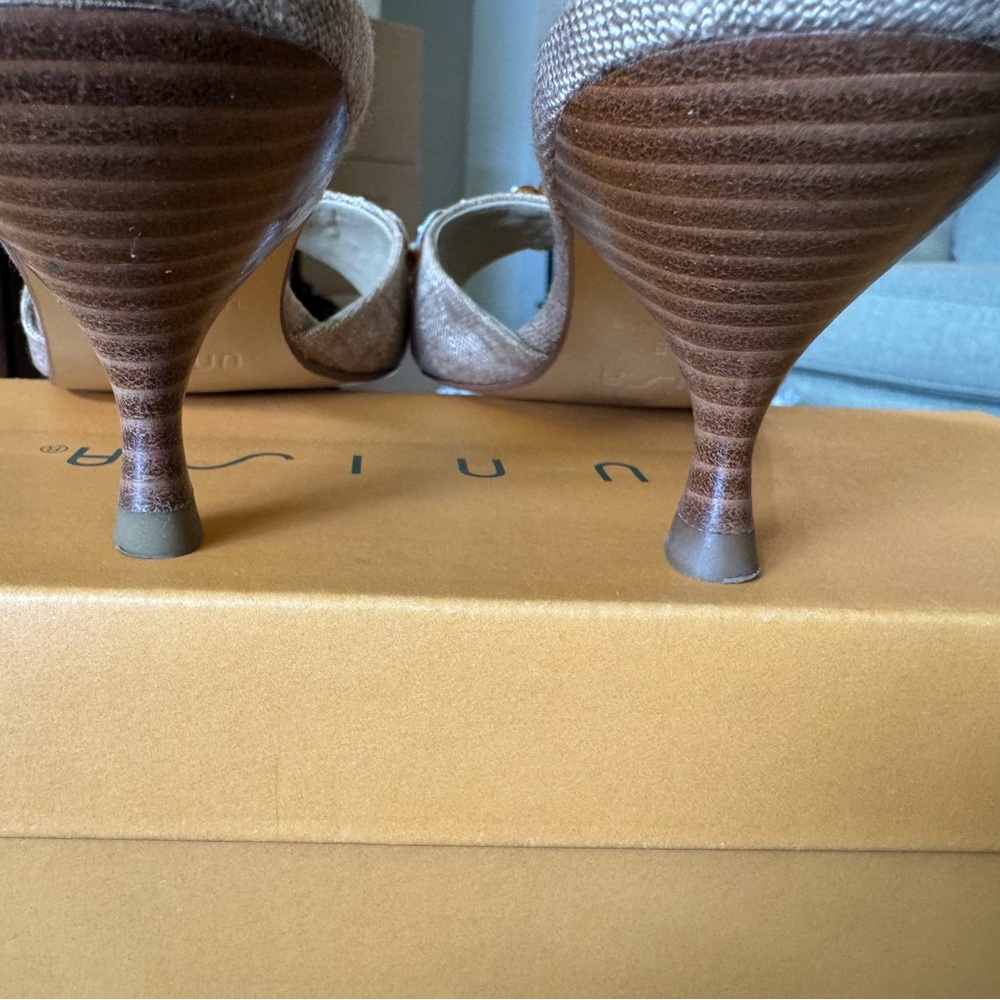 Unisa Linen Embellished Heels / Sandals - Picture 5 of 10